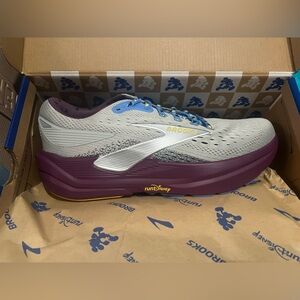 RUNDISNEY Brooks Gray and Purple Athletic Shoes Food and Wine Festival